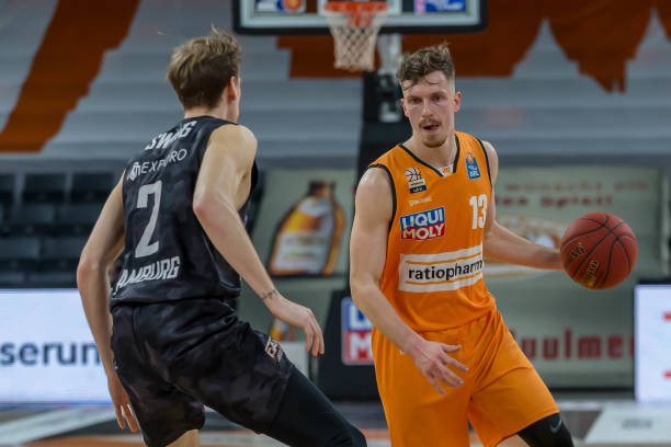 的全球霸主 的全球霸主