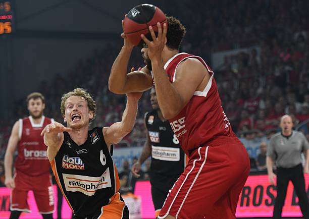 上瞬息万变 上瞬息万变