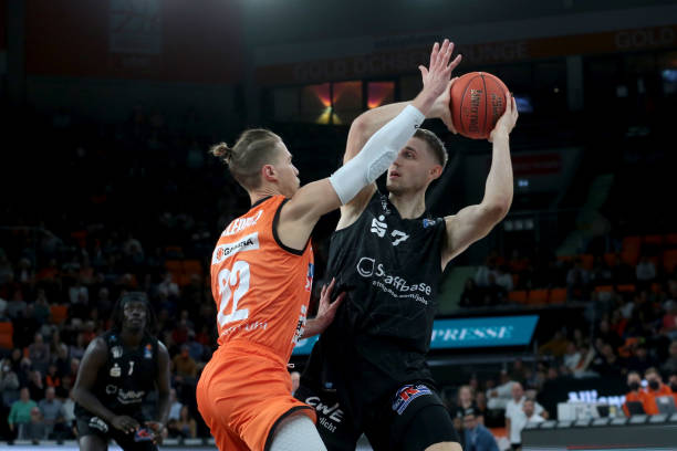 大足球强国 大足球强国